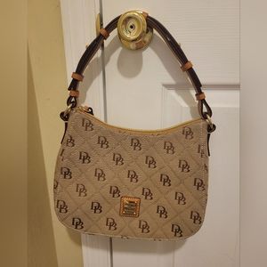Dooney & Bourke purse